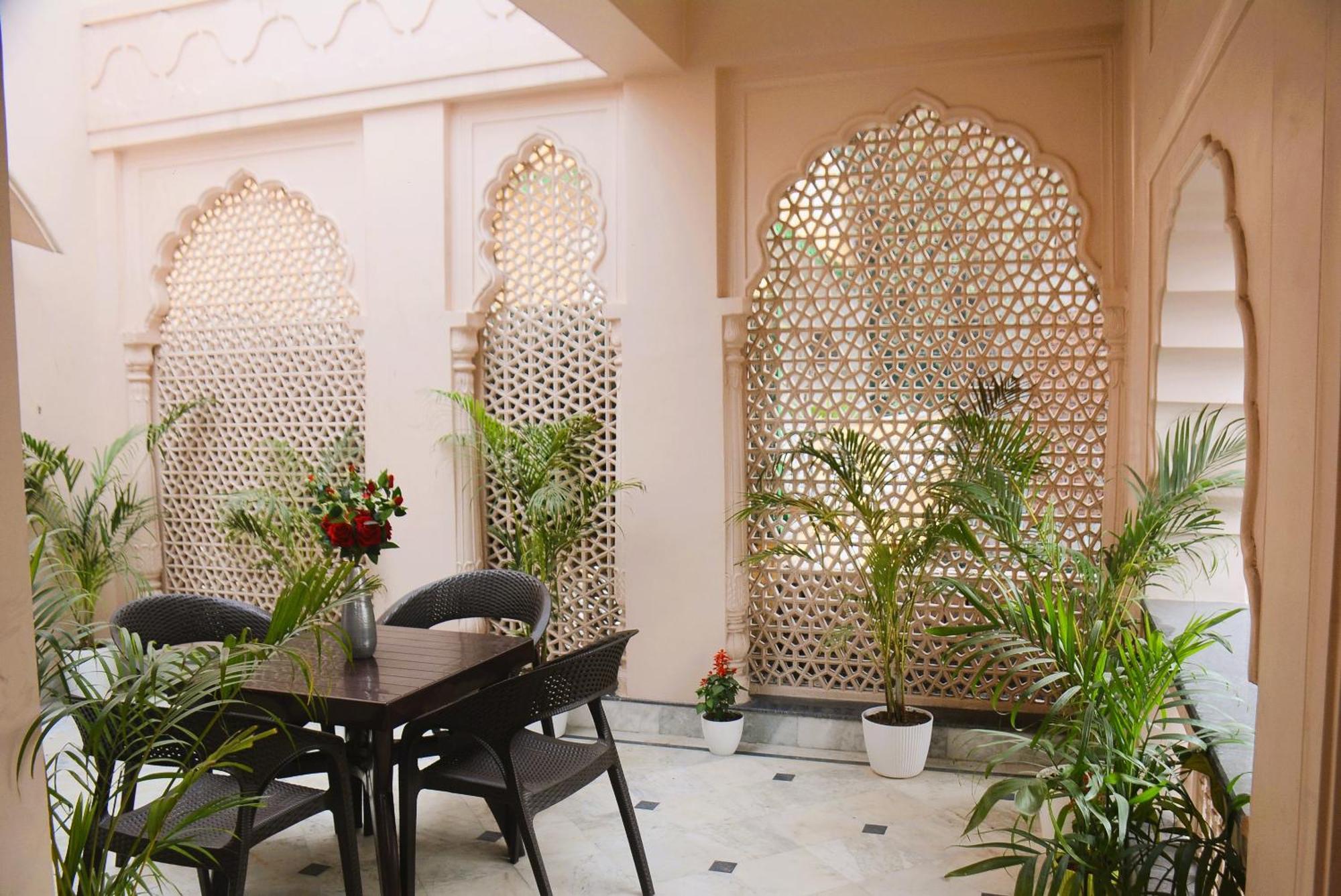 Gupta Vilas - A Boutique Homestay Agra  Bagian luar foto